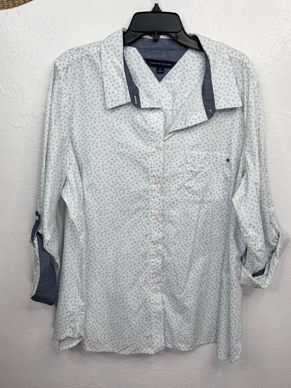 Tommy Hilfiger Button Up Shirt Womens 2X Blue Floral Print Roll Tab Sleeves